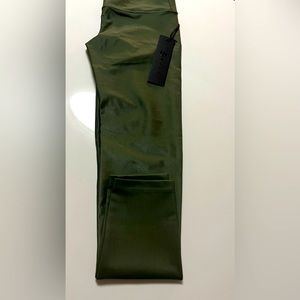 Noli, Liquid Legging- Size: Medium, Color: Croco